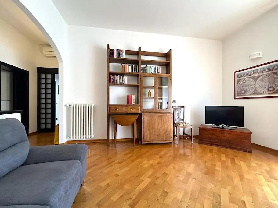 דירות פירנצה Il Fiorino Di Careggi 0*,  איטליה